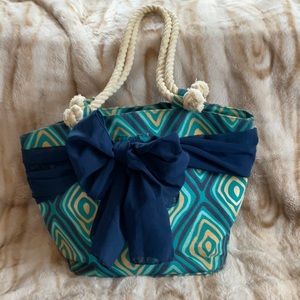 ☀️🌞 Get ready for summer!  Cute Mud pie tote!